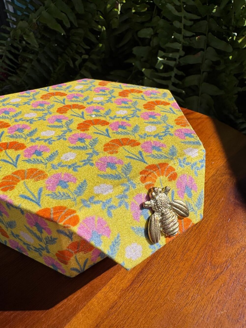 Anthropologie Annie Floral Fabric Cover Jewellery Box Bumblebee Magnetic Lid